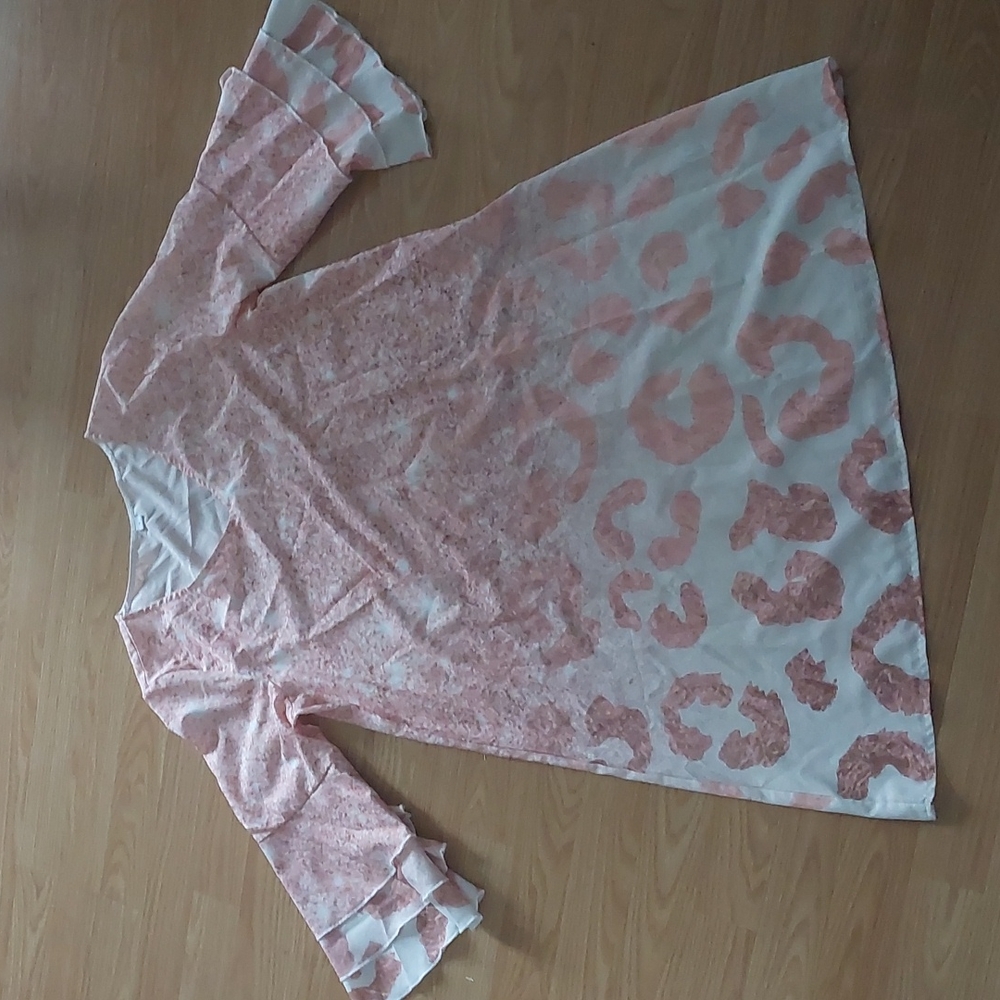 Ruffledβ dress